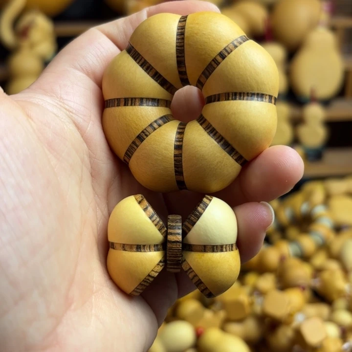 皮***咪木天然葫芦虎斑木甜甜圈，蝴蝶结