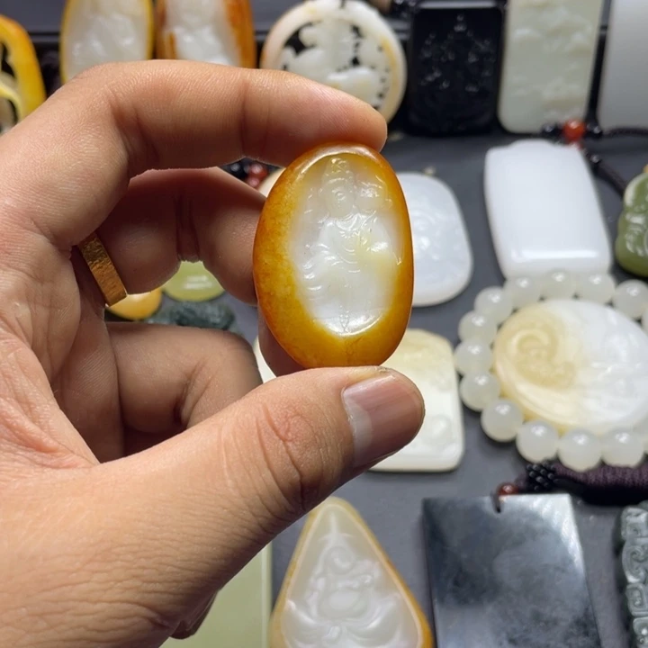 未镶嵌和田玉挂件