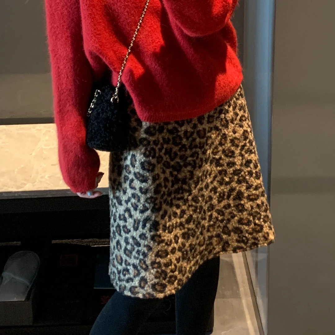 2025新款韩系复古气质高腰显瘦圈圈毛豹纹短裙时尚百搭半身裙
