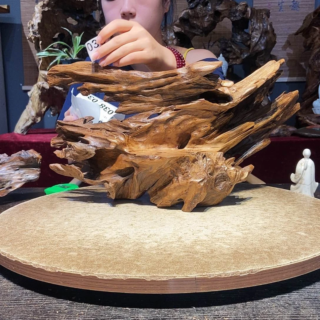 溜***儿036株木随行的小根艺