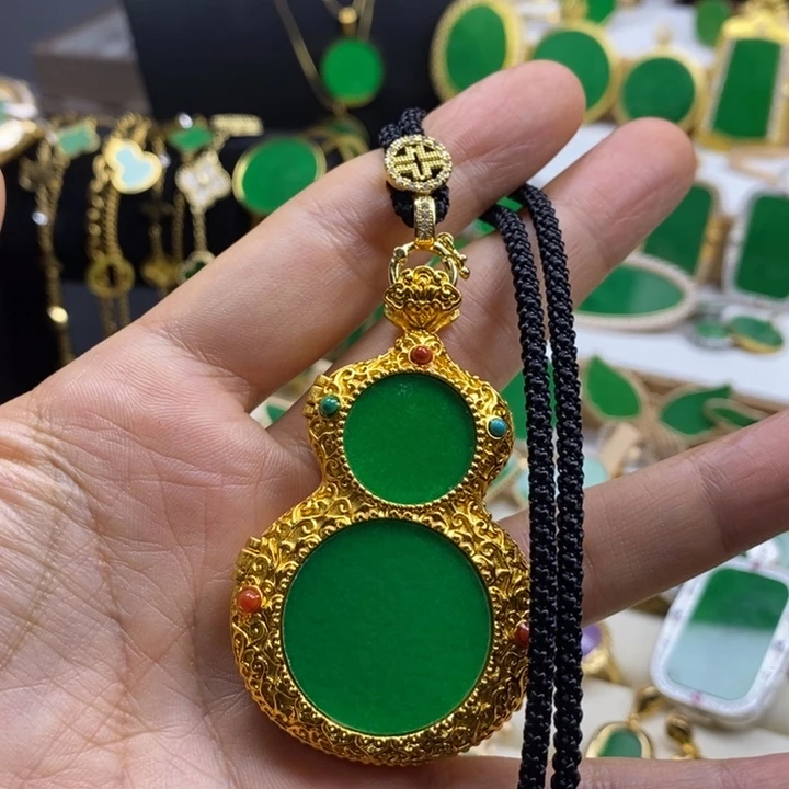 钛钢时尚葫芦吊坠