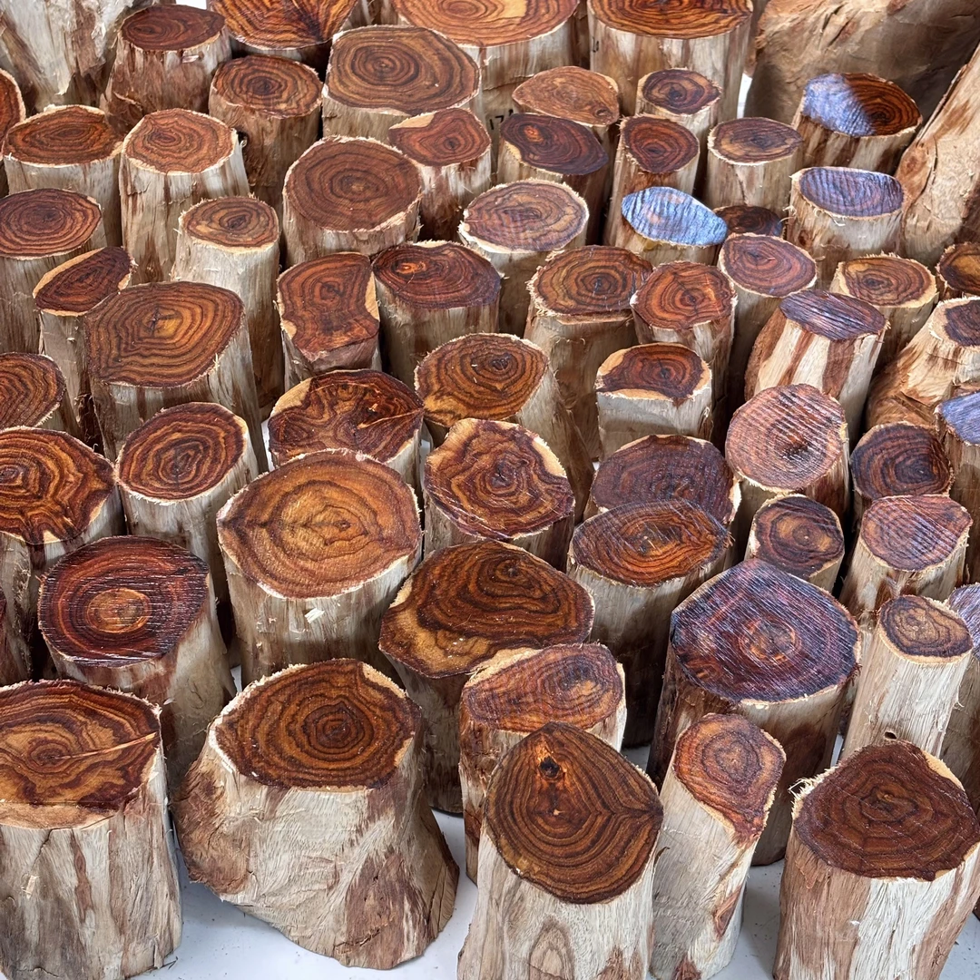 海南黄花梨木料边角料碎料手把件雕刻料子