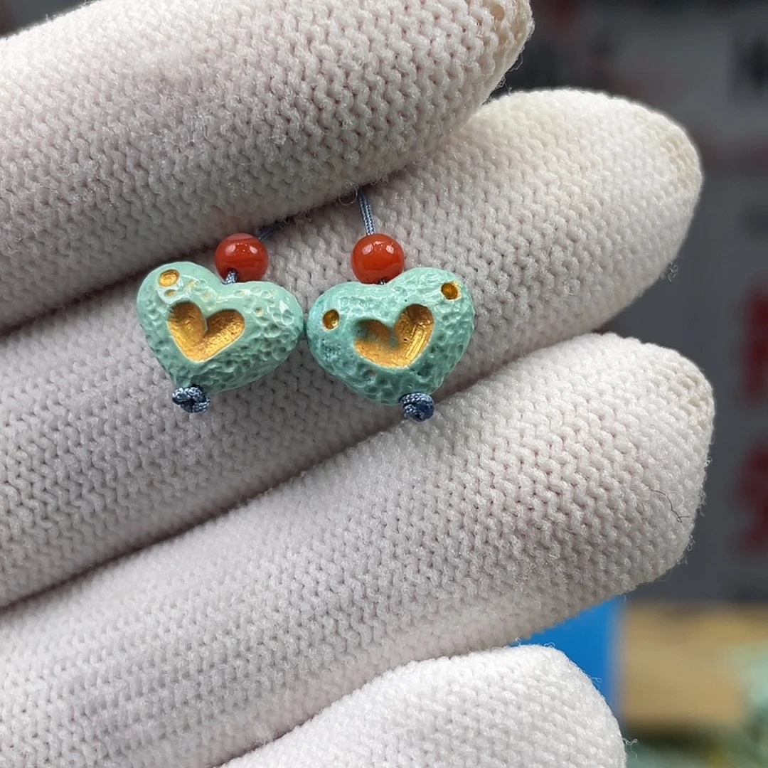 绿松石未镶嵌挂件