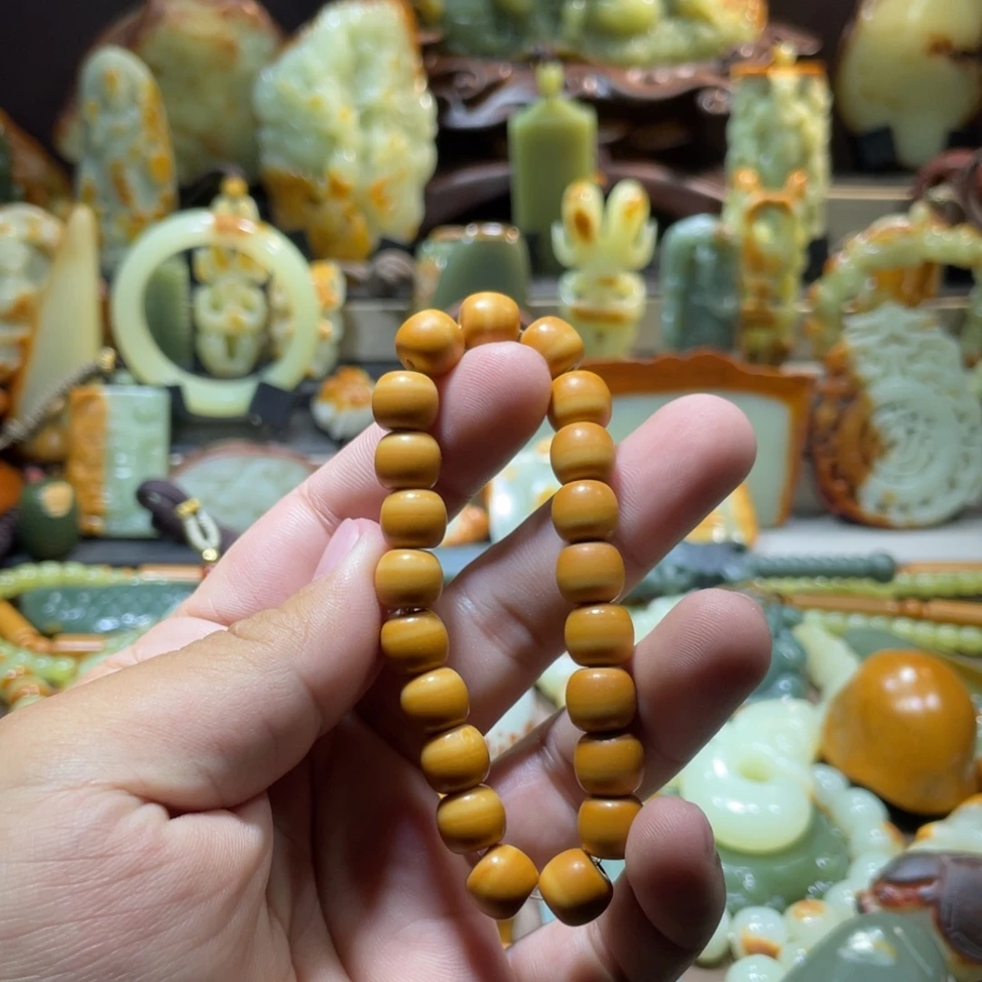 透闪石质玉未镶嵌珠宝奇石