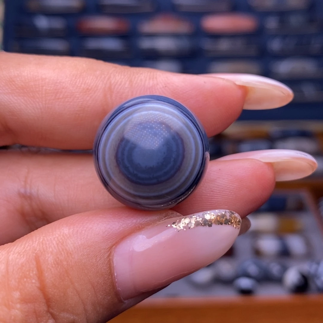 人***稳未镶嵌玛瑙/玉髓珠宝半成品