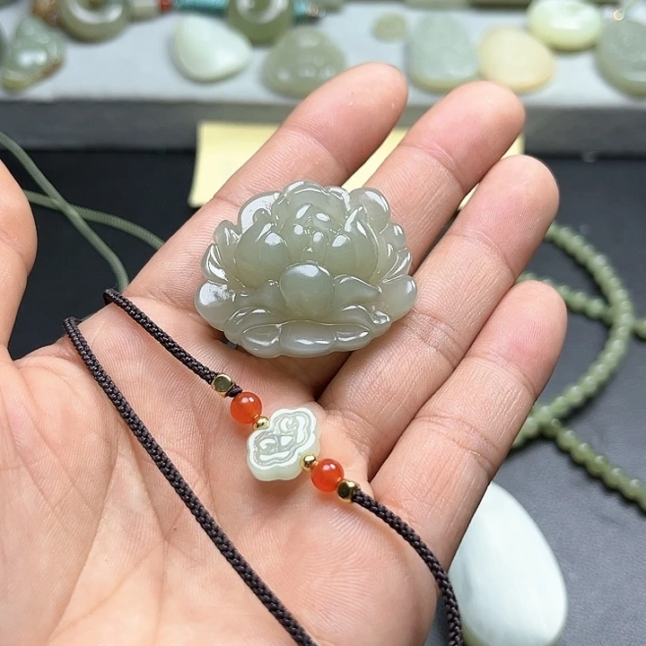 【闪购商品】和田玉未镶嵌颈饰繁*