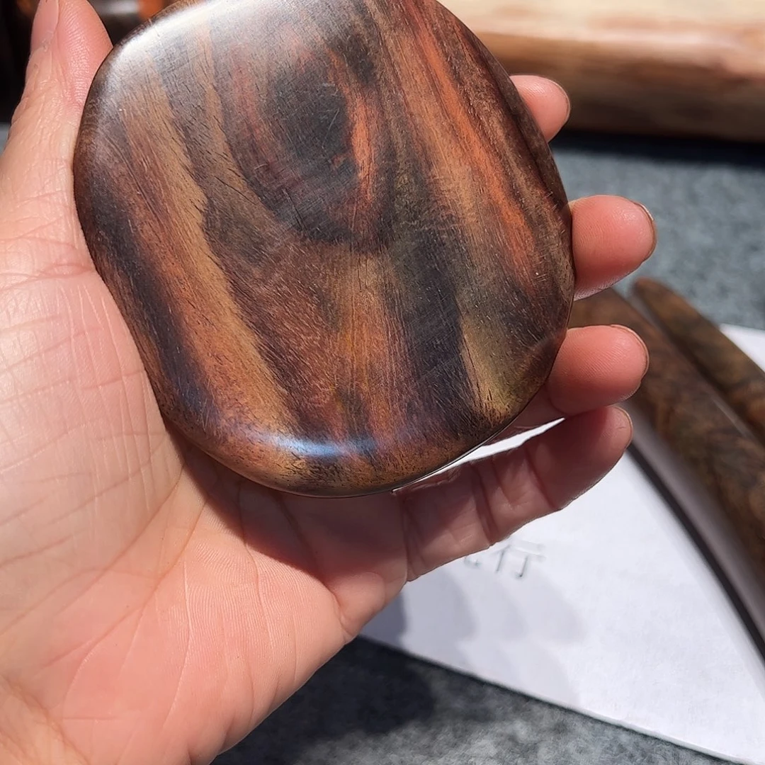 交趾黄檀（大红酸枝）m**s