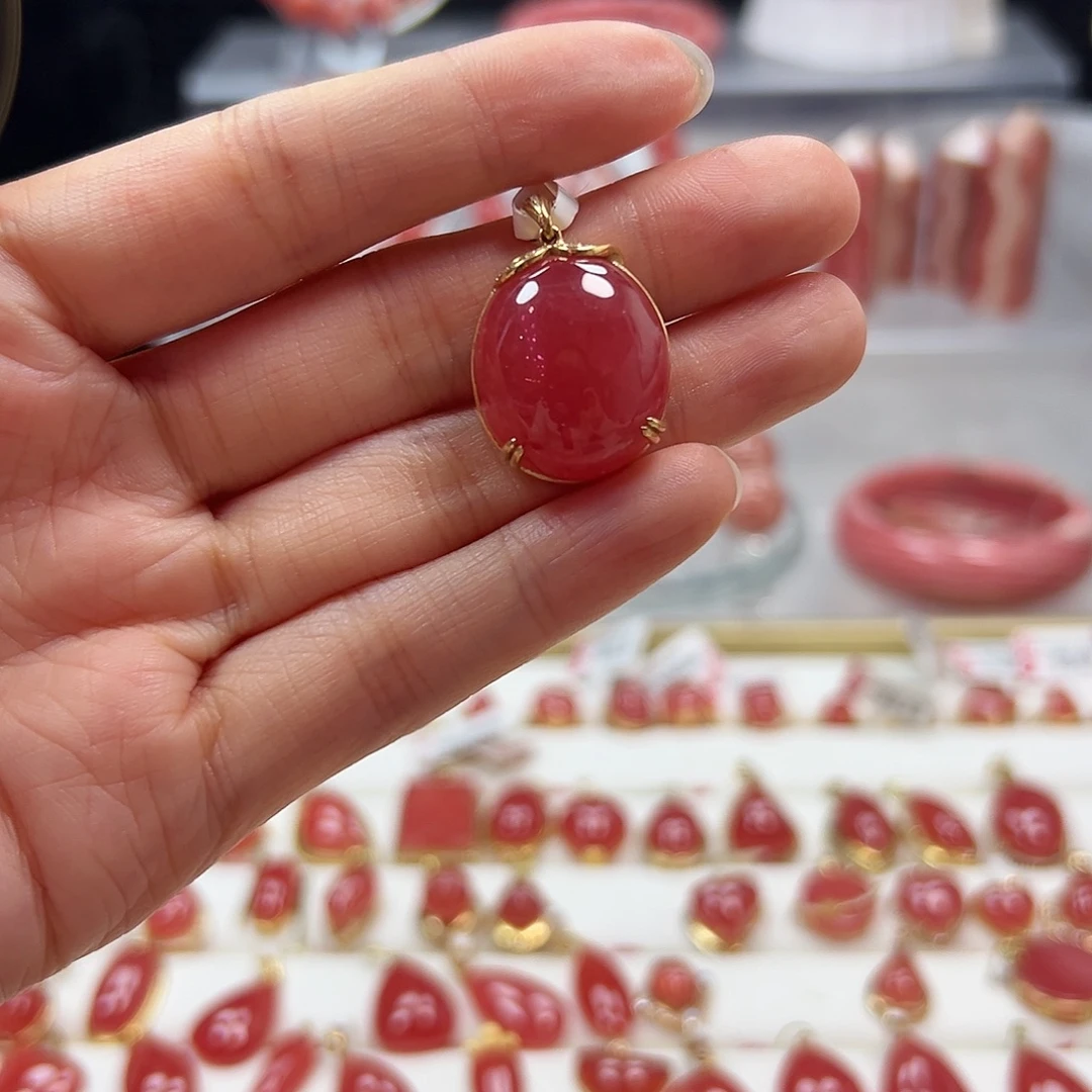 菱锰矿（红纹石）18K金镶嵌吊坠(不含链)