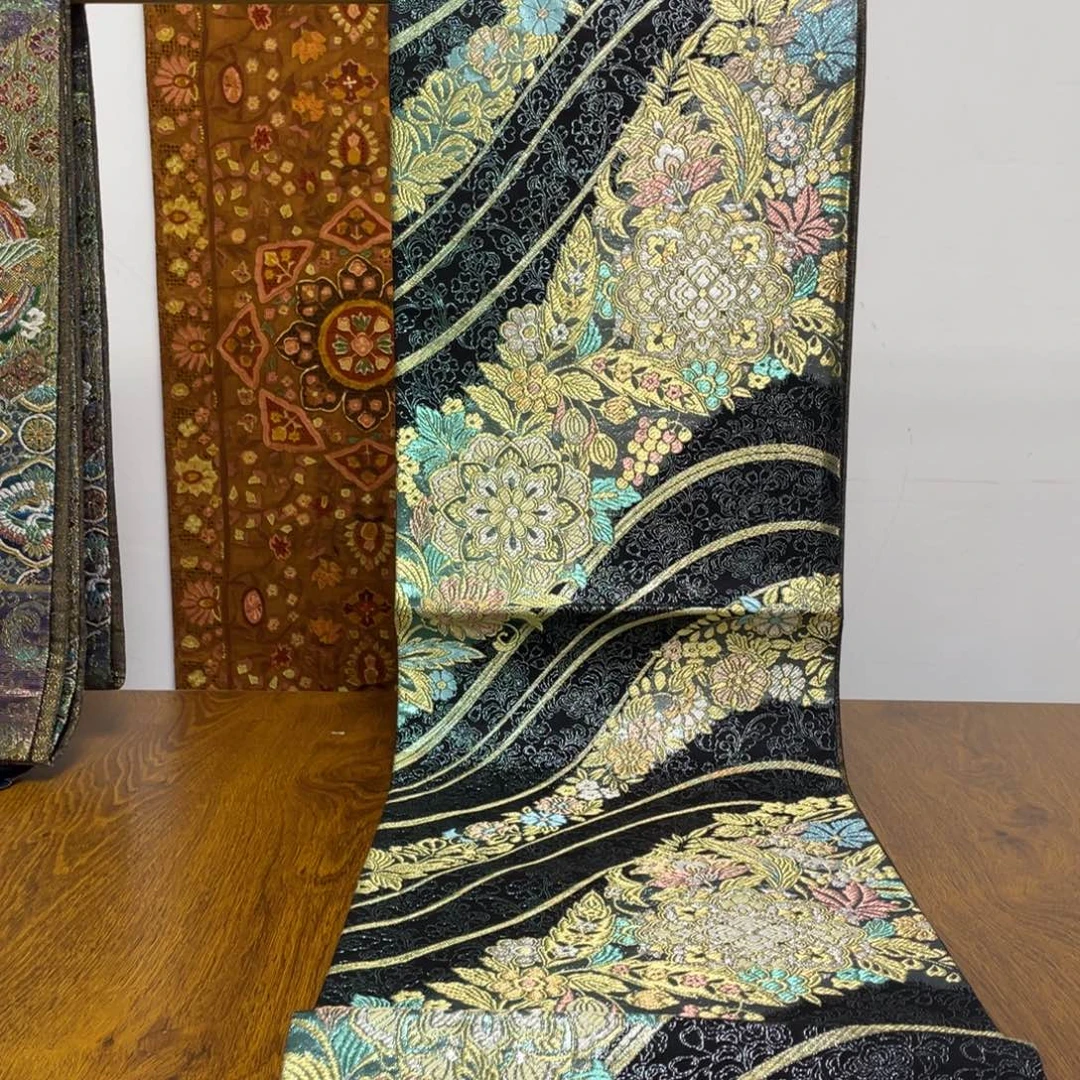 织绣织锦工艺彩金织