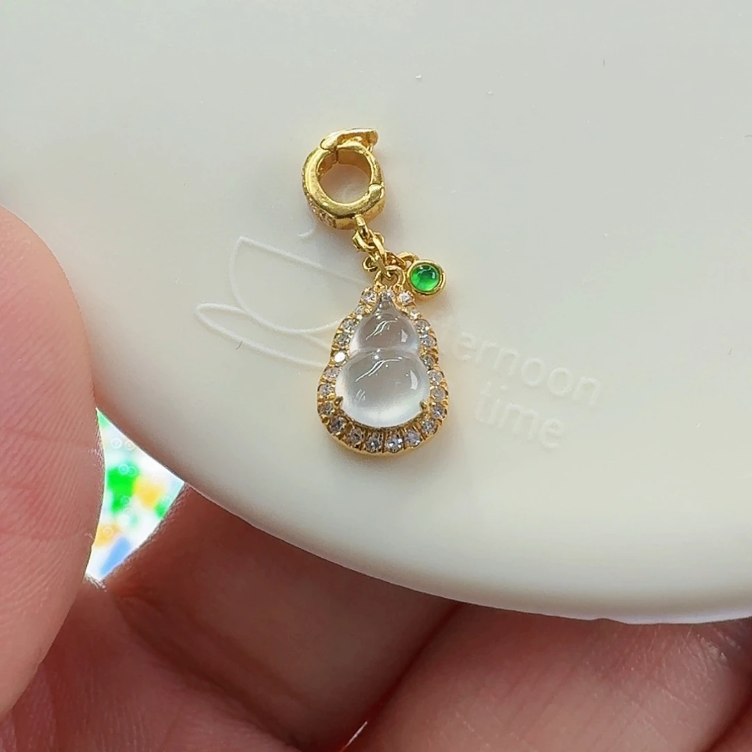 翡翠颈饰18K金镶嵌s*y滴流