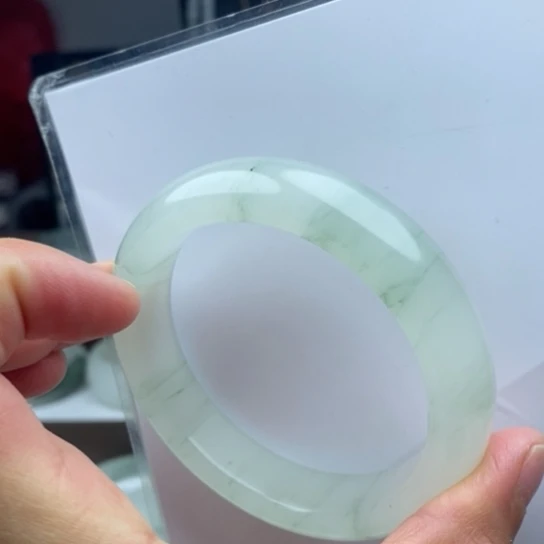 石英质玉（金丝玉）手镯未镶嵌