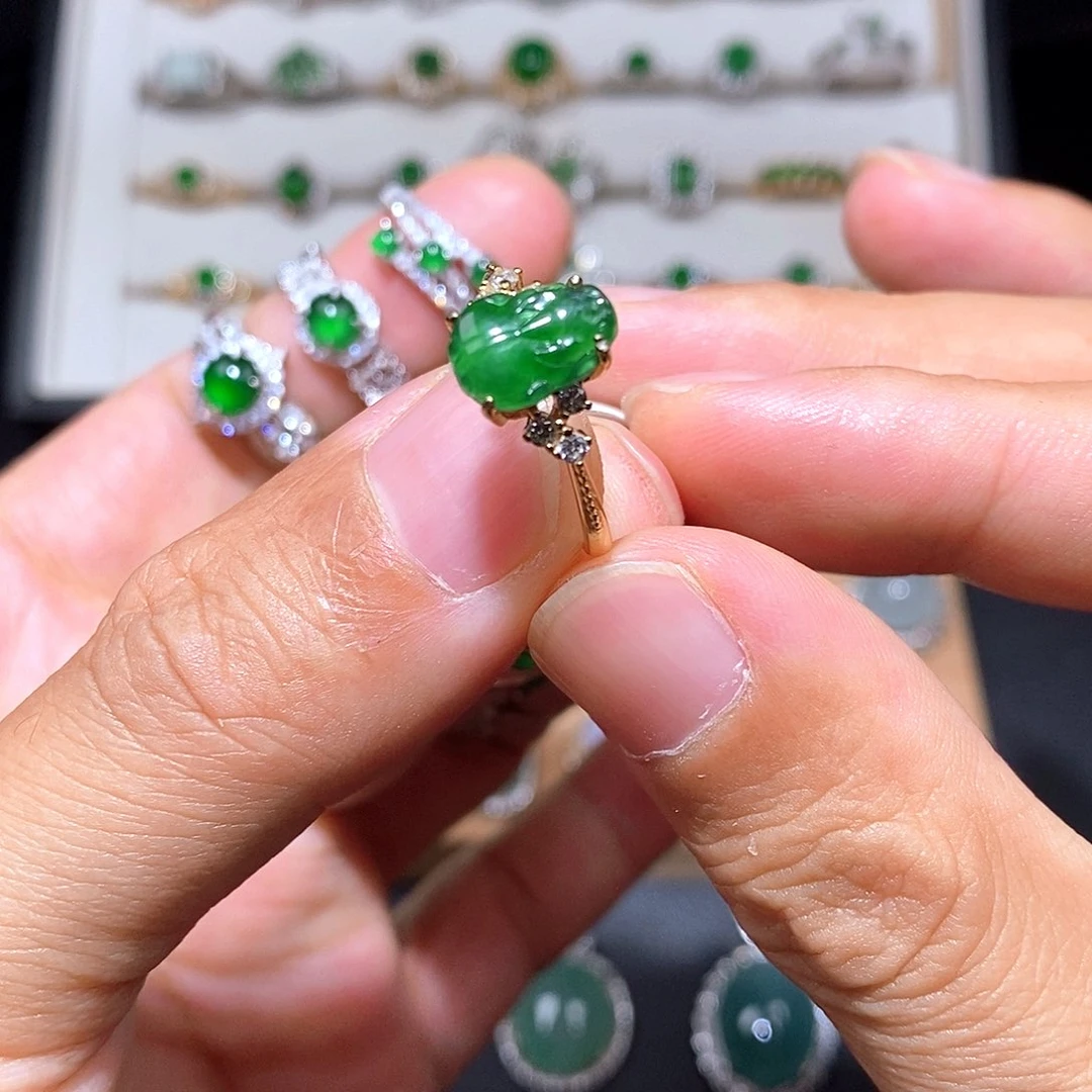 银S925镶嵌戒指翡翠戒指