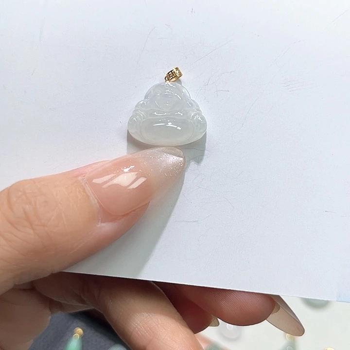 颈饰18K金镶嵌翡翠