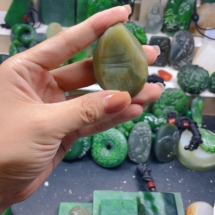 未镶嵌和田玉珠宝半成品
