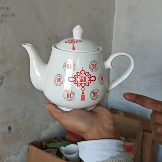 库存微瑕多孔茶壶