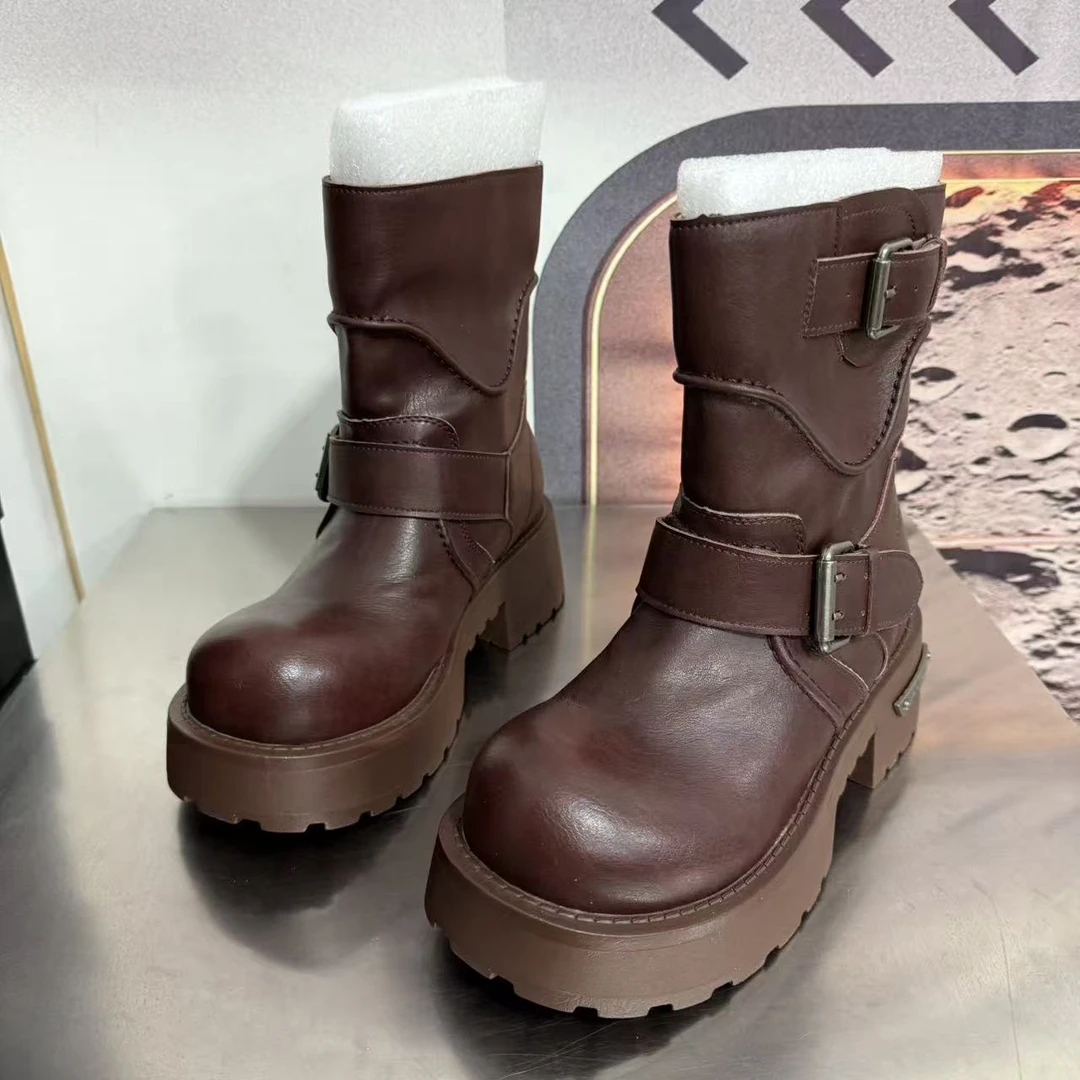 5286棉里新款2025精品百搭潮流马丁靴中筒烟筒黑色女士