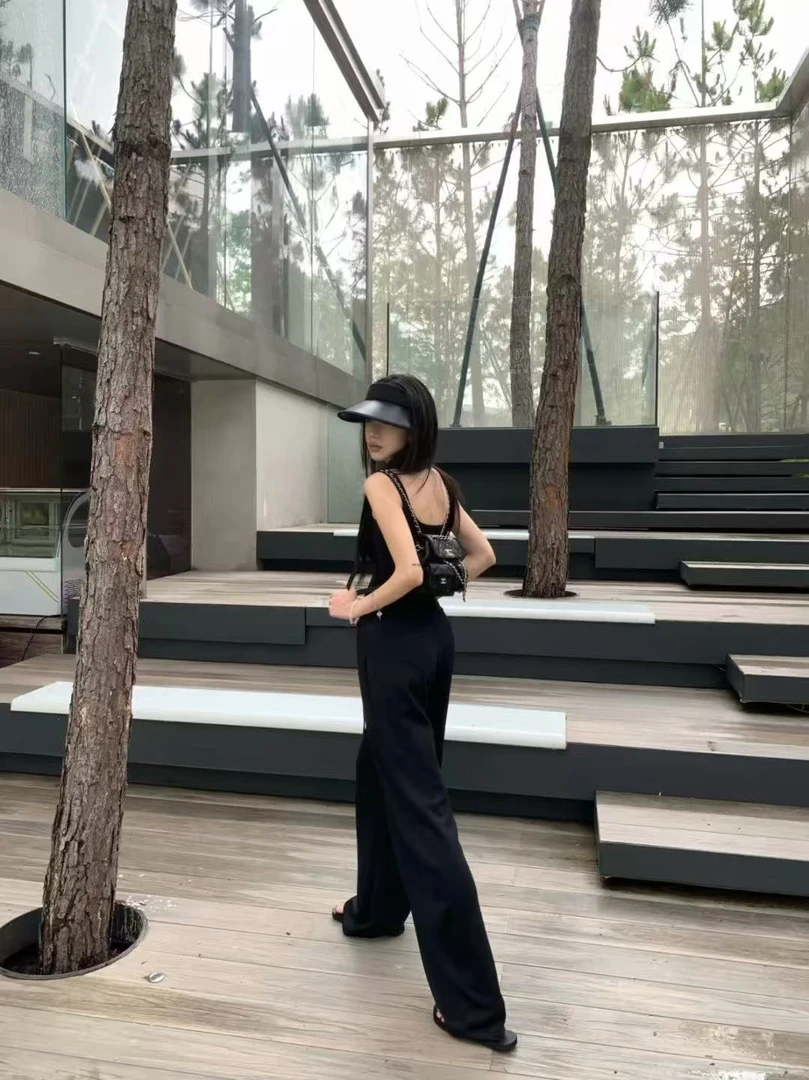 辣妹显瘦紧身吊带无袖背心套装女运动风高腰休闲抽绳阔腿裤两件套