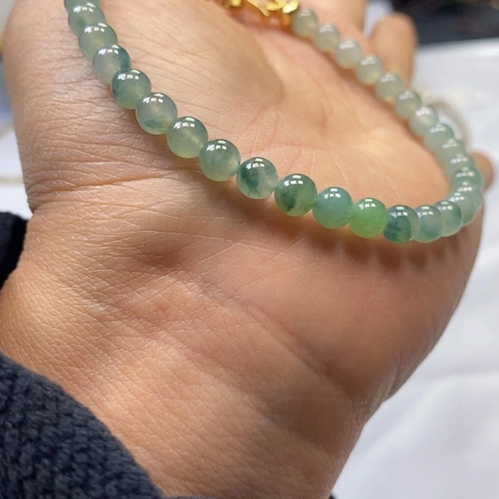 未镶嵌定制翡翠7卡5.8