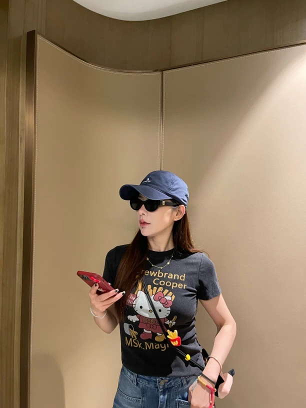 设计师款短袖T恤女夏新款韩系趣味KT卡通复古水洗做旧薯条字母衫
