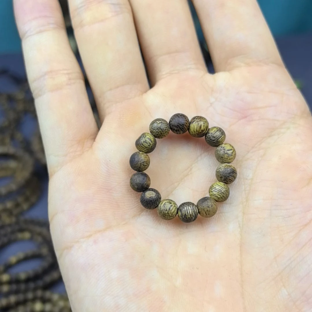 沉香碎屑沉香戒指