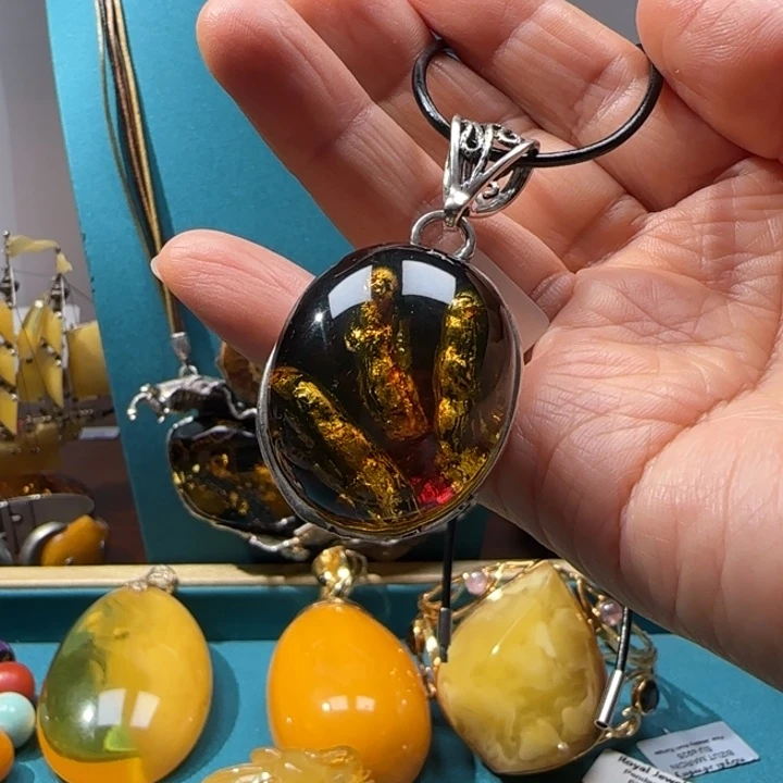 琥珀未镶嵌颈饰波兰设计款琥珀蜜蜡