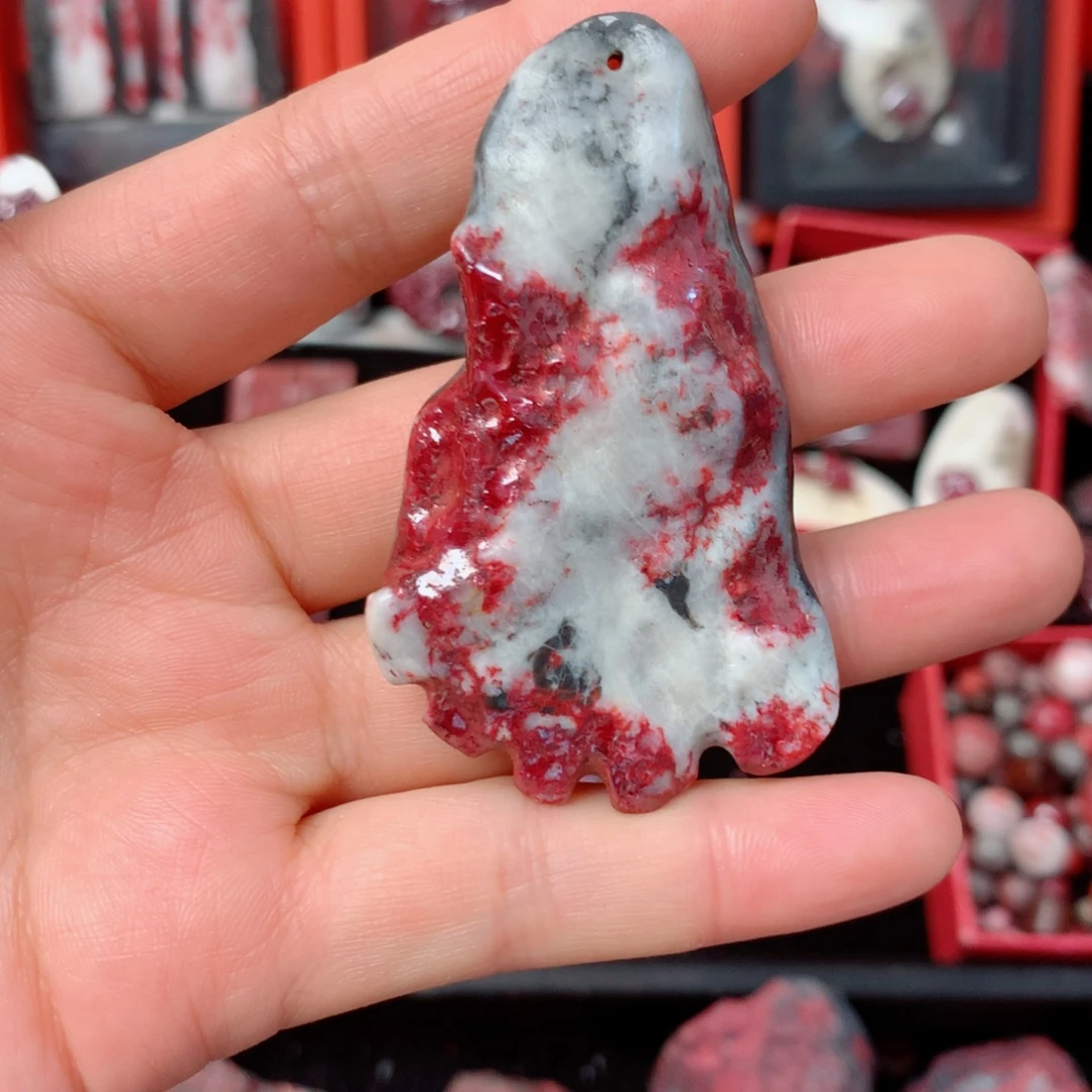 天然辰砂天然吊坠