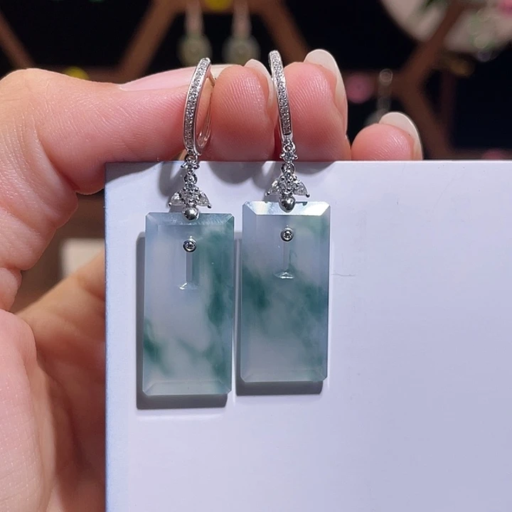 翡翠18K金镶嵌耳饰耳饰