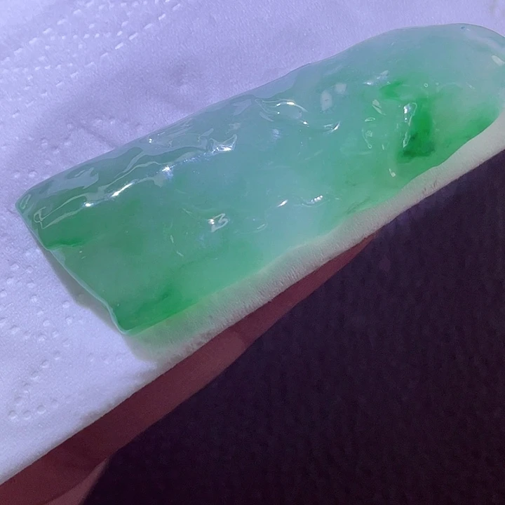 翡翠18K金镶嵌颈饰翡翠