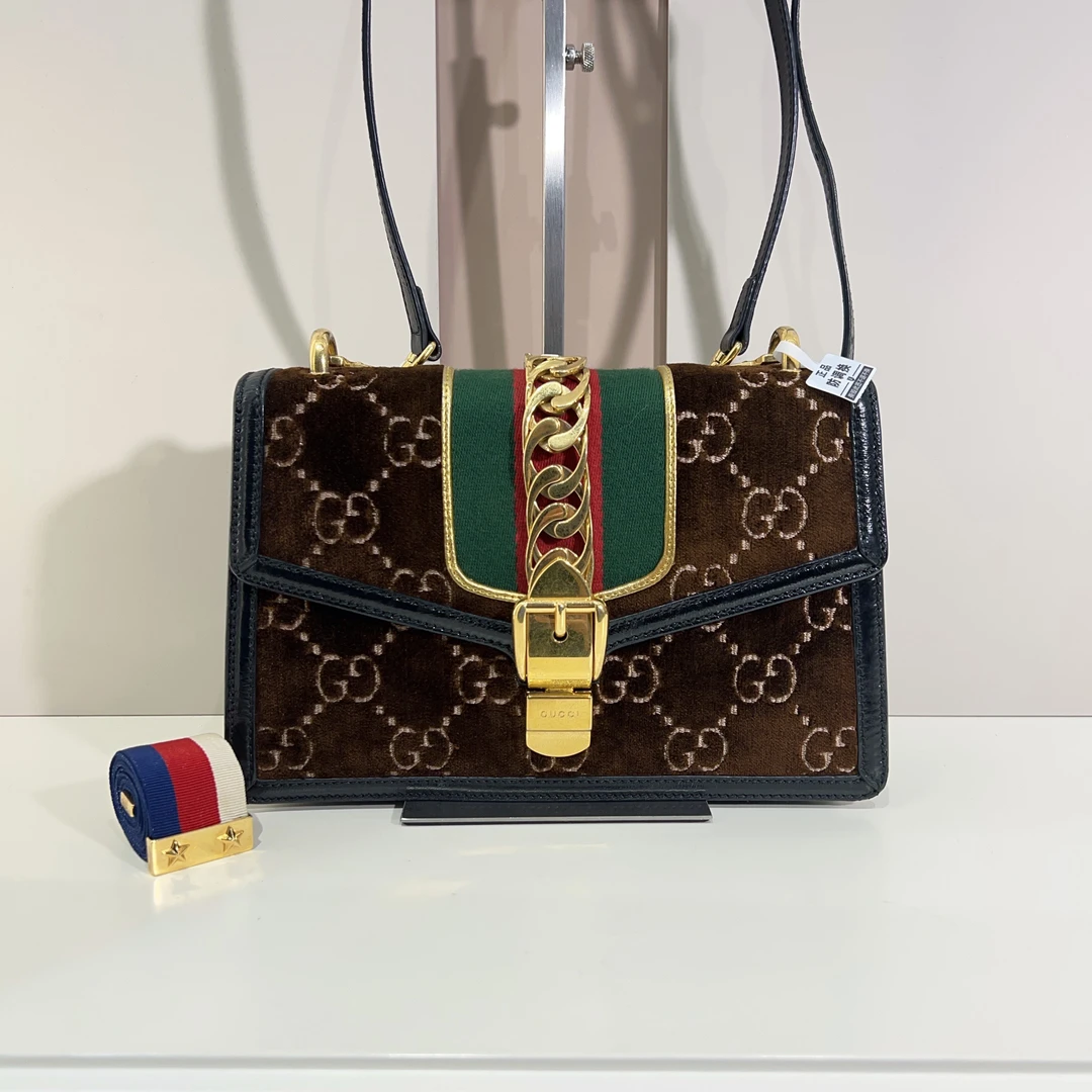 95新 GUCCI/古驰 GUCCI古驰丝绒塞尔维亚中号单肩斜挎包a8146
