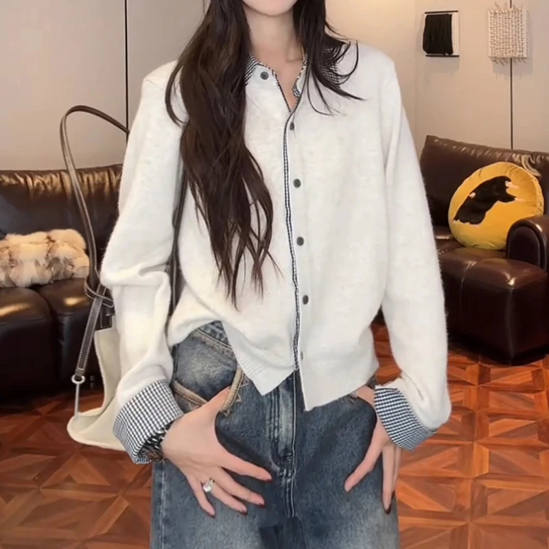 2025秋季新款小众女装时尚格纹翻领针织开衫别致独特韩系长袖上衣