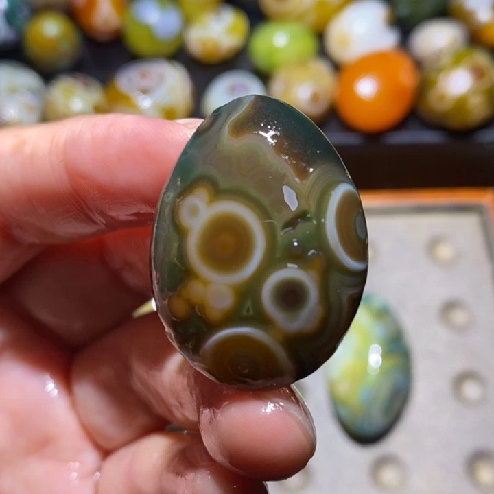 未镶嵌玛瑙/玉髓珠宝半成品101.