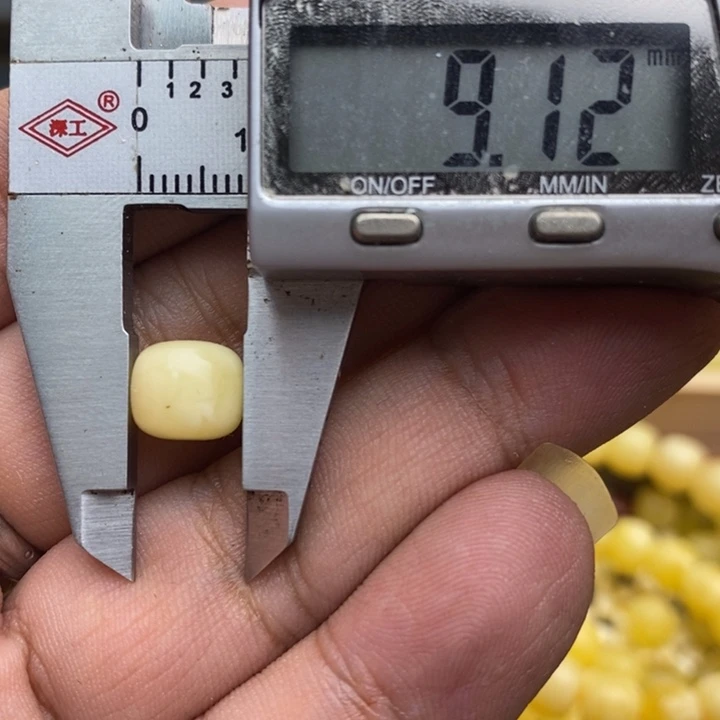 未镶嵌琥珀裸石54号9.1*8微瑕