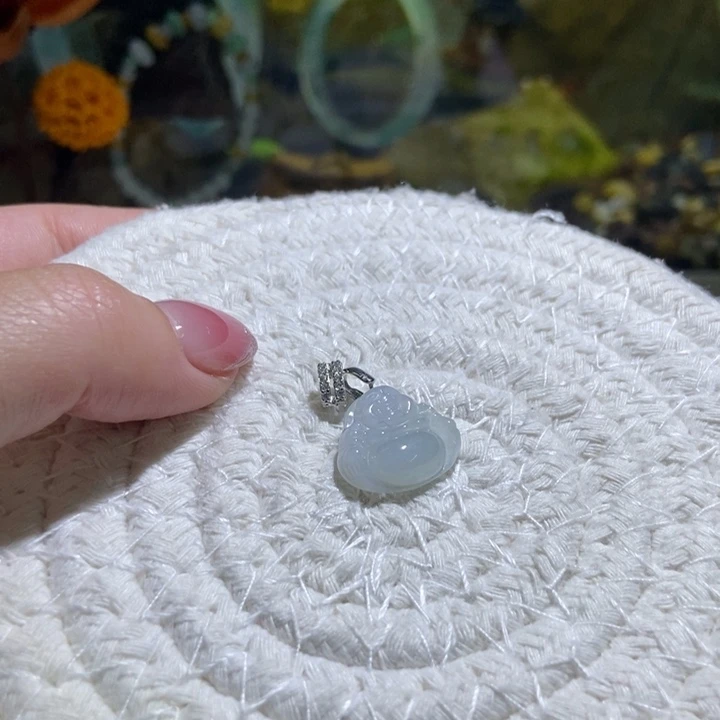 颈饰未镶嵌翡翠佛公