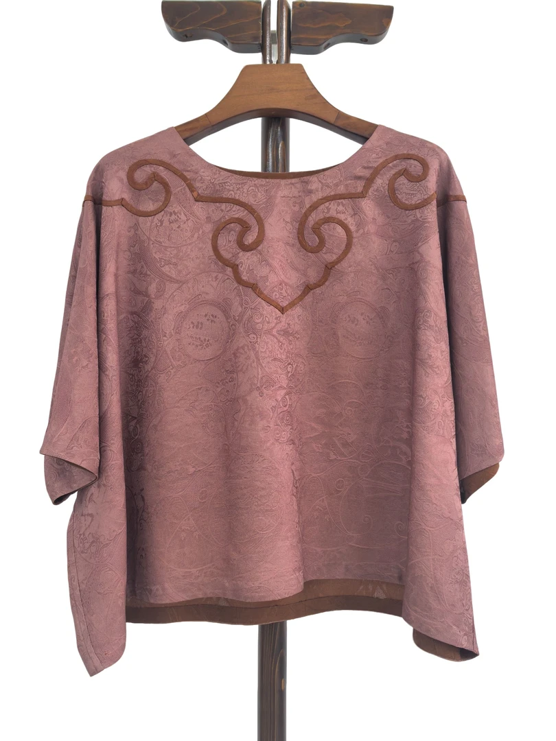 寨优袡【20173】罗马假日前后一片式重手工如意套头衫