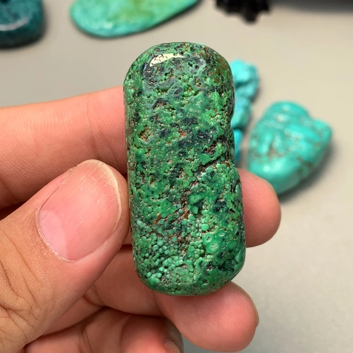 未镶嵌绿松石颈饰