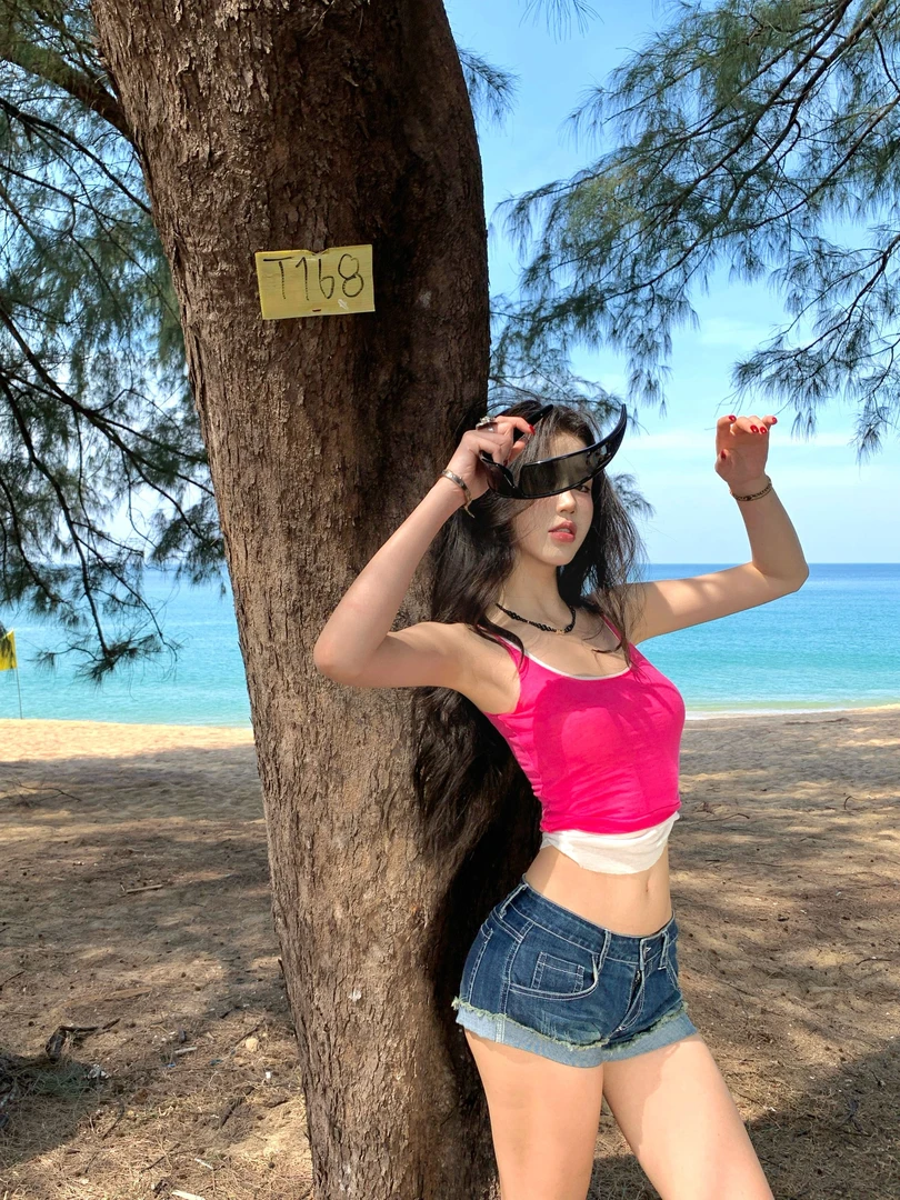 不冷BULENG 新款未来感发箍墨镜女连体高级走秀版时髦百搭发箍