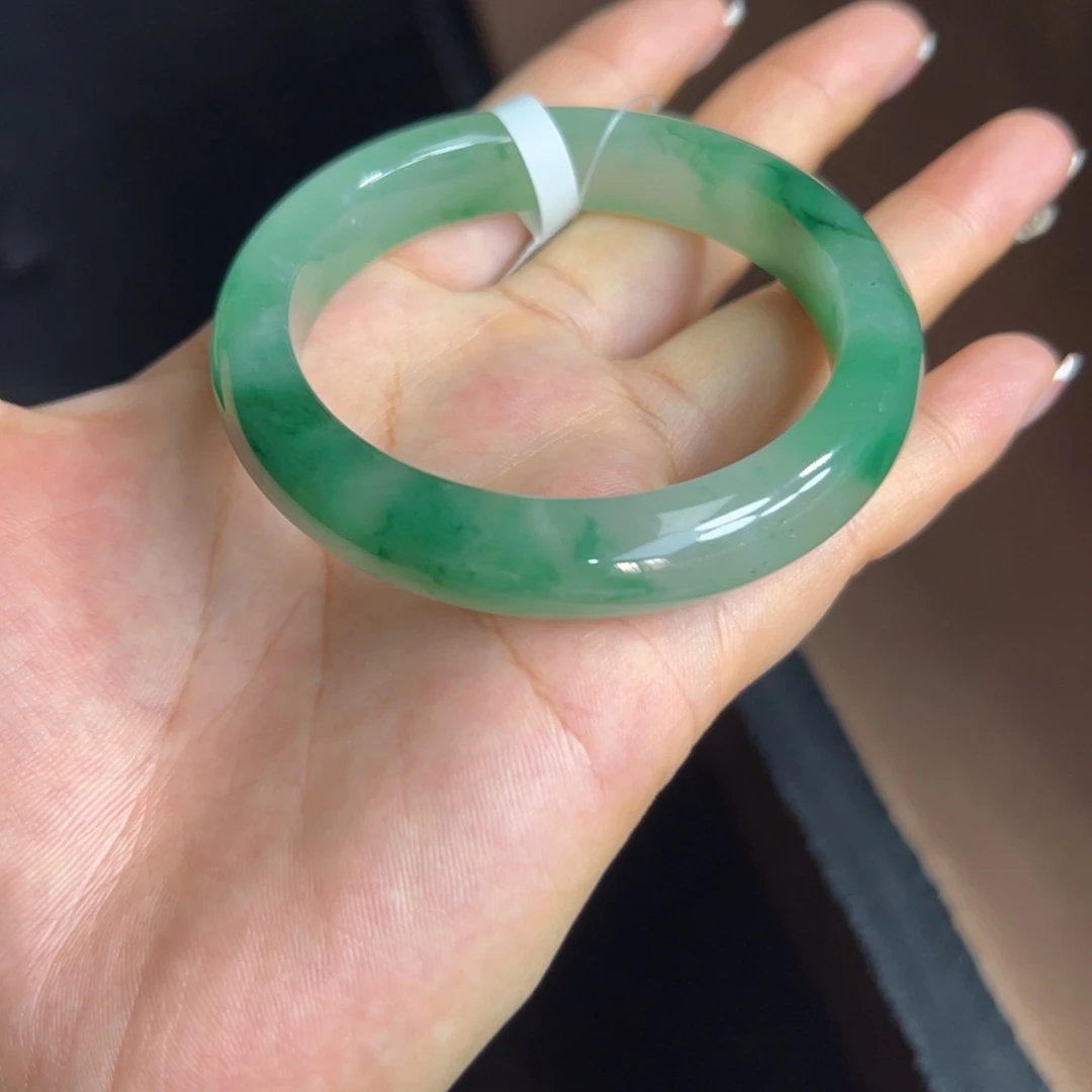 苏***鱼石英质玉手镯未镶嵌非洲翠56