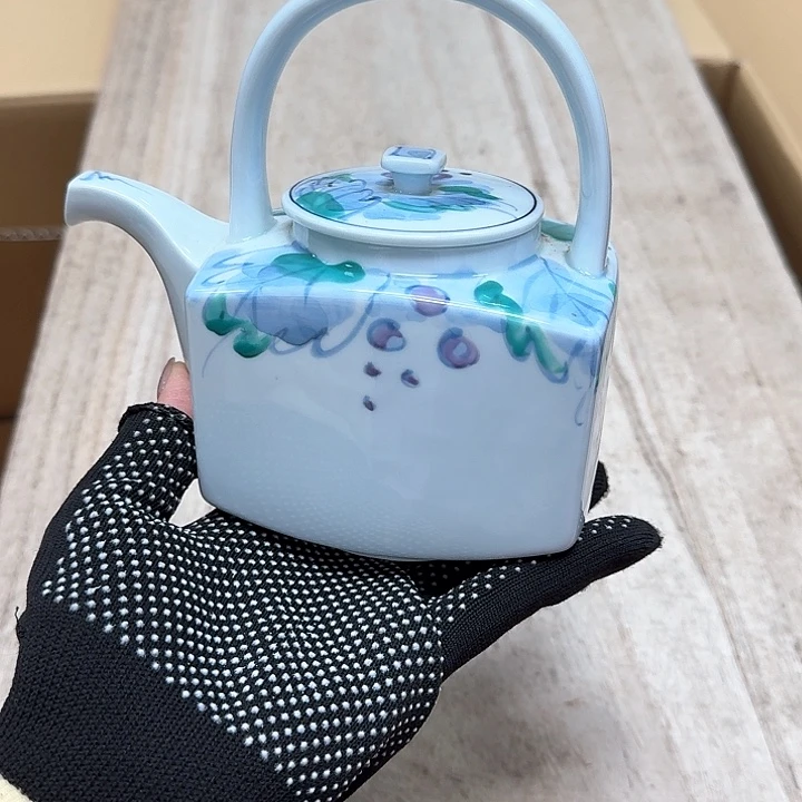 瓷片q*噗哈哈哈哈哈哈哈哈哈哈我的