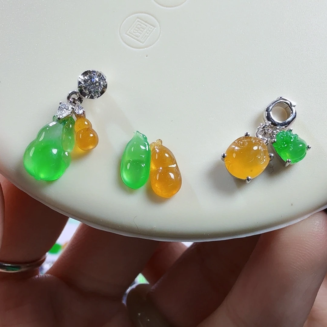 翡翠18K金镶嵌颈饰款式推荐