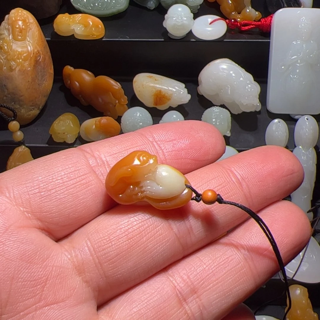 和田玉挂件未镶嵌捣*哥