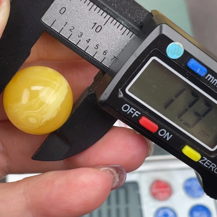 琥珀裸石未镶嵌微瑕481