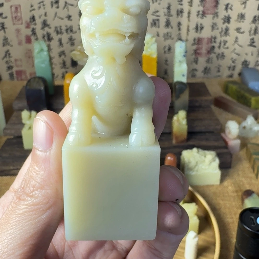 叫***行青田石印石青田猪油白