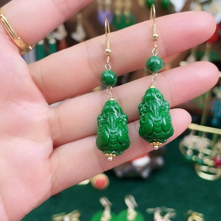 石英质玉合金耳钉