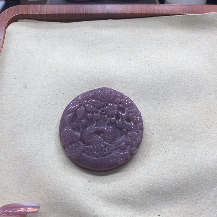 一***帆石英岩玉佘太翠未镶嵌