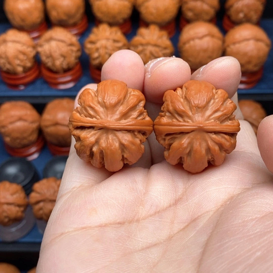 把件文玩核桃手捻金瓜精品