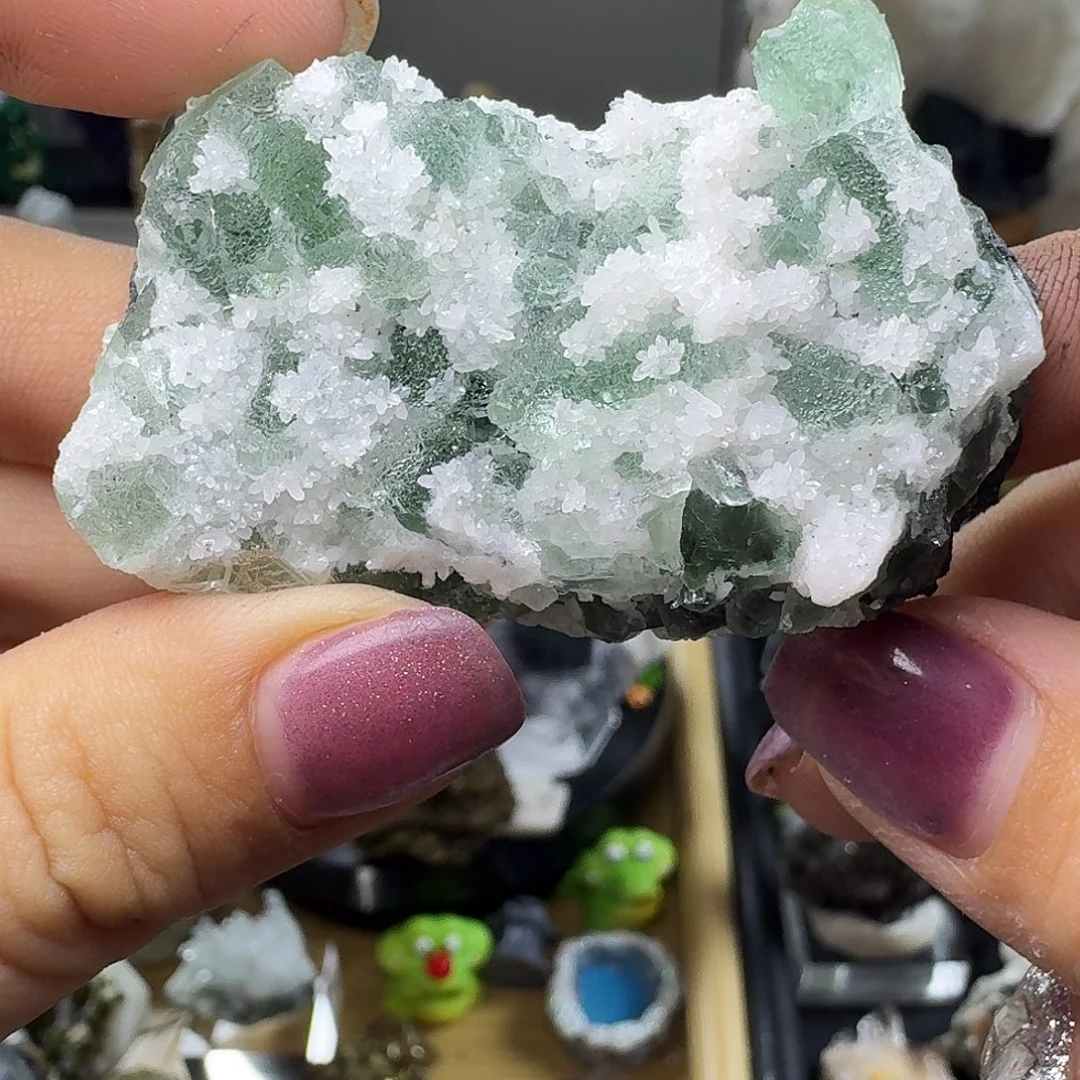 石材萤石砂糖水晶共生摆件