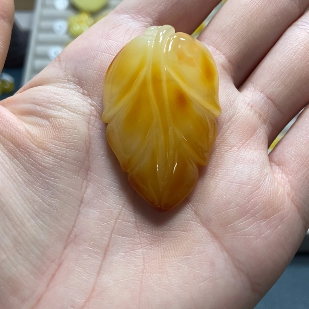 裸石琥珀未镶嵌天然琥珀蜜蜡吊坠