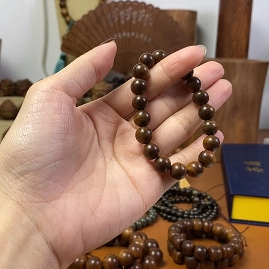 老山檀香黑肉沉水1.0手串