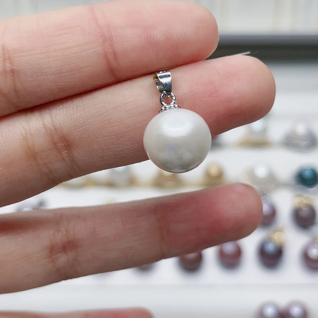 淡水珍珠吊坠(赠链)未镶嵌