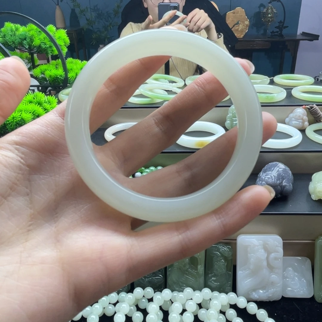 和田玉未镶嵌手镯青海晴水58